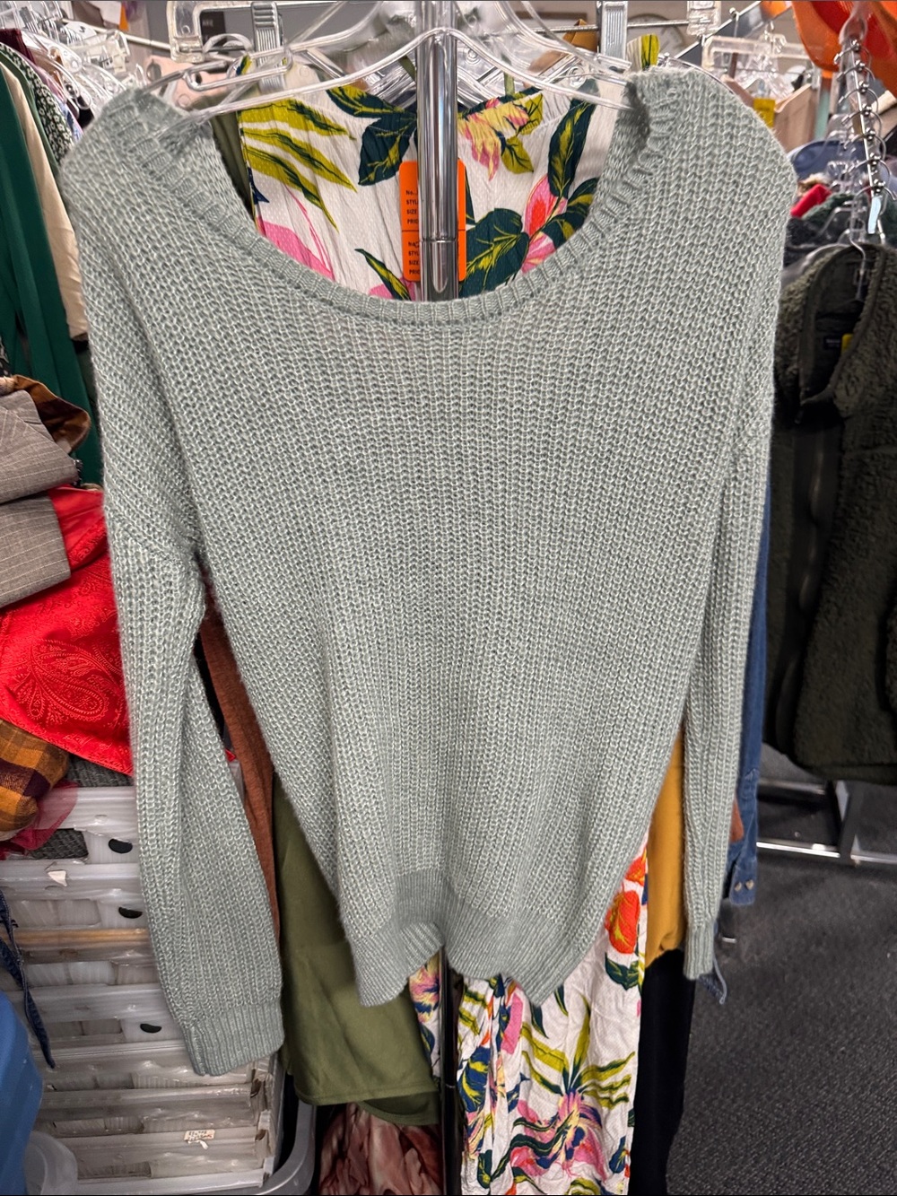 Charming Charlie sweater S // 091729